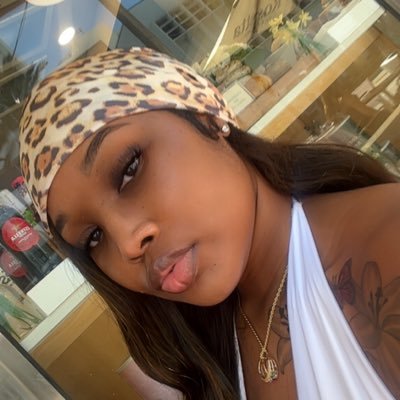 tenasianicole's profile picture. so girlalaaaa🎀 | ♎️