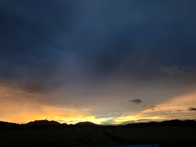 Raistlin____'s profile picture. 無言フォローご容赦願います。

だらだら行こう
明日は、明日の風の中を飛ぼうと決めた
優しい心を持ちたいのだけれど

#夜のウォーキング