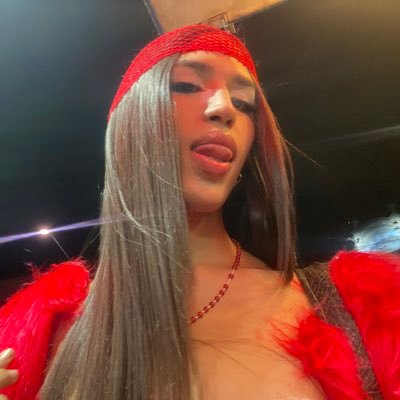 airarube's profile picture. 𓏲*ੈ✩‧₊˚ 𓍢ִ໋🦢˚ dj, produtora fashion e cultural, styling, beauty & modelo -criadora e fundadora da @____rubve