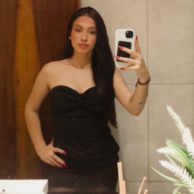 eemillylima's profile picture. 