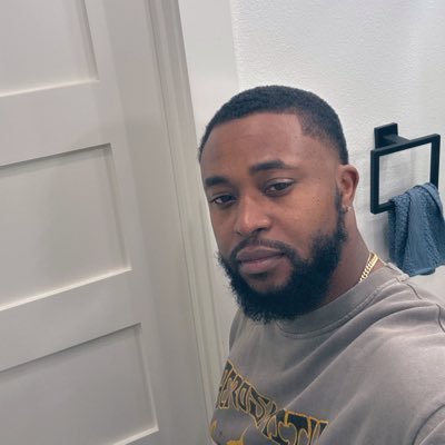 KenRSVP's profile picture. 👨🏾‍💻