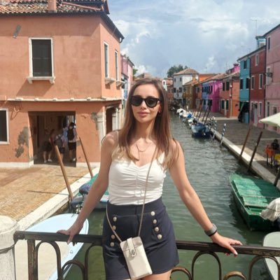 dtBaharB's profile picture. 