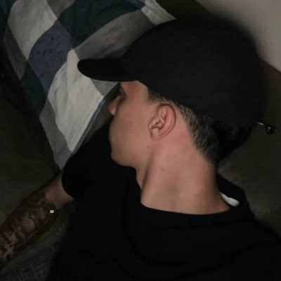 mxriloz's profile picture. 