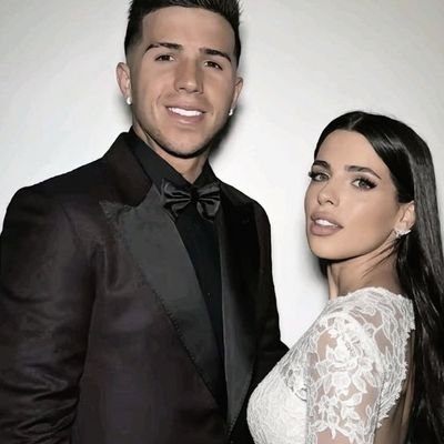 iD0LCEGABANNA's profile picture. ㅤ
ㅤㅤ ──── Emi 𝑜r Valu  .ᐟ  𝖯𝗋𝗈𝖿𝖾𝗌𝗈𝗋𝖺 𝖽𝖾 𝗒𝗈𝗀𝖺    ㅤ

ㅤㅤ    ㅤ         𝖠𝗋𝗀𝖾𝗇𝗍𝗂𝗇𝖺     𝖽𝖾𝗅    93  🥥   &   𝐄nzo's Wife