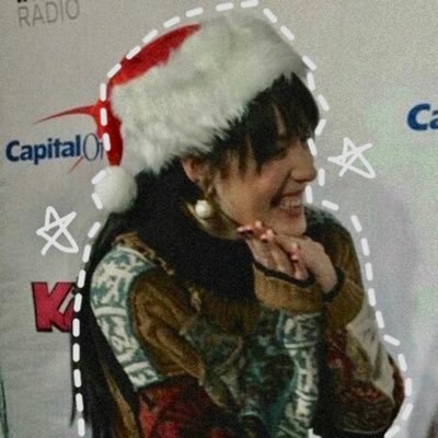 dwnstairsmuse's profile picture. 21 | she/her ₊˚⊹ your soul knows both sides • covering you @snpbckcity + always. @frndplz ≽^• ˕ • ྀི≼