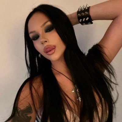 rhaenicesnt's profile picture. 