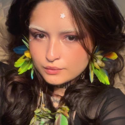 maluanezes's profile picture. 🇧🇷 📍SP ➰ MANAUS, AM | Artista visual, ilustradora e designer | https://t.co/KpK5WaZp0k | contato: maluanezes@gmail.com