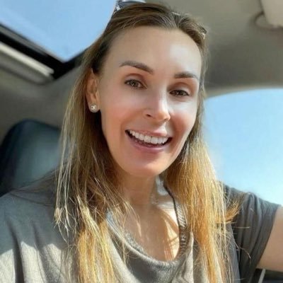 Emilykate189615's profile picture. 