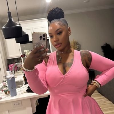 ArI1520764's profile picture. with God all things are possible 💯✌️