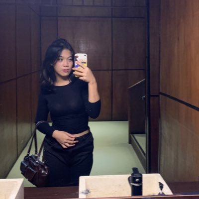 tinkeubelle's profile picture. ˚. 𐙚 The Rosy — Posy! ; Welcome to my daily site! 𖹭 100% certified yappers about life and beauty ✿ | Slide to my DM for any inq! 💌 ৎ