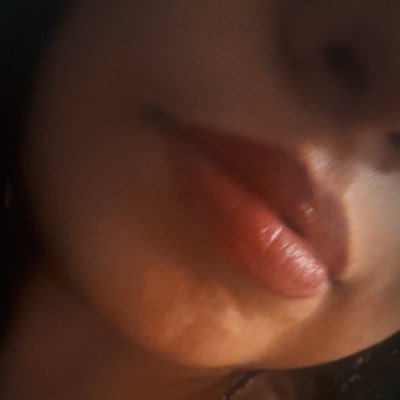 cynthiafloresg1's profile picture. thoughts 💭