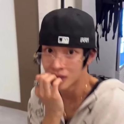 pplrnnw's profile picture. riize