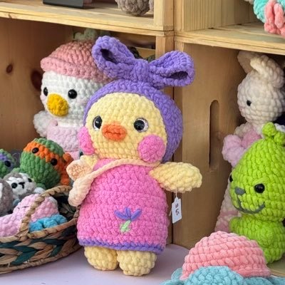 eleyynnnnn's profile picture. Chronically bored and a professional yapper