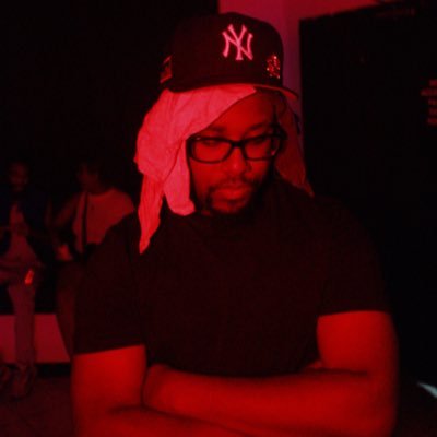 ViewtifulZoe's profile picture. don’t worry about it.