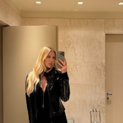 Tina778887789's profile picture. Believe in yourself, even when no one else does.