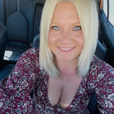 Leah_crypto22's profile picture. Hypnotherapist