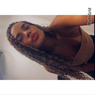 botelhobe_'s profile picture. 𝑩𝒂𝒃𝒚𝑩𝒆𝒏🧸 • 𝐒𝐚𝐥𝐦𝐨 𝟏𝟕:𝟖💫 • 🩵🌊🐚🪼🪸