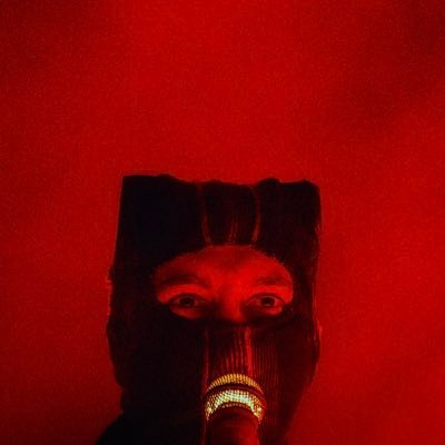 siripause's profile picture. 💃🏽 snap back and center mass enthusiast