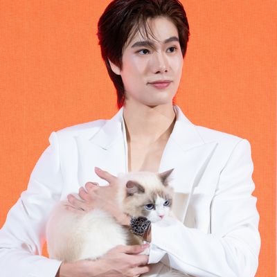 yumusicwp's profile picture. ทำทุกวันให้เป็นวันที่ดีๆ มีรอยยิ้มให้ตัวเองและคนรอบข้างอะไรที่ทำให้เรายิ้มได้เราเรียกมันว่า ความสุข 🥰😊
FC  #phuwintang🤍#ปอนด์ภูวินทร์
#Newwiee
#Tawan_v