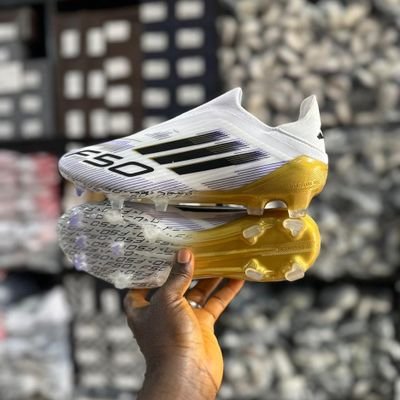 ItsMajesty82's profile picture. Forged in fire, unbreakable steel,
no chains can bind what’s meant to heal.
Warrior mind, relentless grind,
In shadows deep, the fierce will find. 🎖⚽️