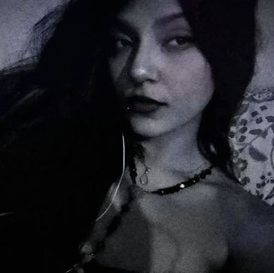 skaihell's profile picture. l'appel du vide