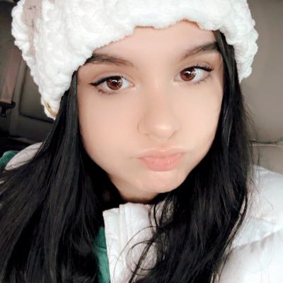 raedinlol's profile picture. ˚₊‧♡ 22 | i luv my bf ♡‧₊˚ ☾ priest main — MG ✧  Officer of Parental Advisory ♡ romantasty enjoyer | cat mom “me not that kind of orc”