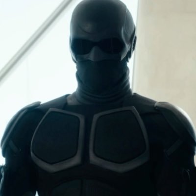 7luo7h's profile picture. من يجعل من نفسه وحشاً ،يرحم نفسه من ألم كونه انسان .