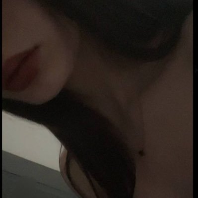 userrozy's profile picture. 