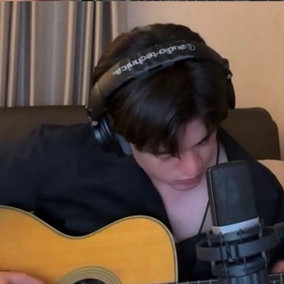 gawinsexual's profile picture. 🏀🎸 - #JossGawin enthusiasm, I do yapp a lot 'bout anything esp JG's lovely relationship and their beautiful presence. Au on pin 📌