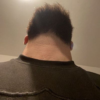 lihwak45's profile picture. 