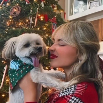 thelifeofholli's profile picture. † • 22 🧸• taybrina stan ♪‧₊˚ eras seattle n1🪩 farewell ybr 4/5/22 ⭐️ ifb!!