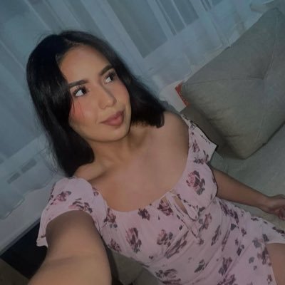 tovaaaarmeli2's profile picture. Meli  24 años👄