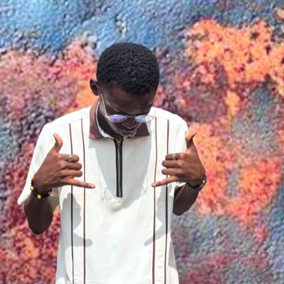 rex_isking's profile picture. HIM.