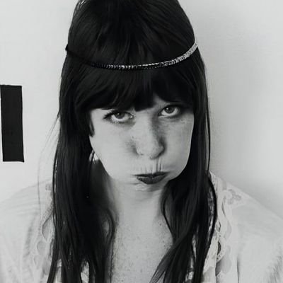 guitarradojames's profile picture. 𝖪𝗂𝗋𝗄 𝖨 𝗅𝗈𝗏𝖾 𝗒𝗈𝗎! 💋
Amo Metallica e Rita Lee ꒷•˙⊹✧ᰔ