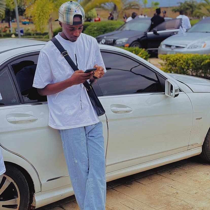 MexTheBlogger's profile picture. Cruise • Blogging Tips • Monetization