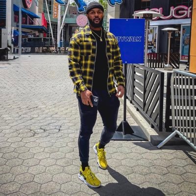 preppy_king's profile picture. I’m just here so I don’t get fined | Army Vet