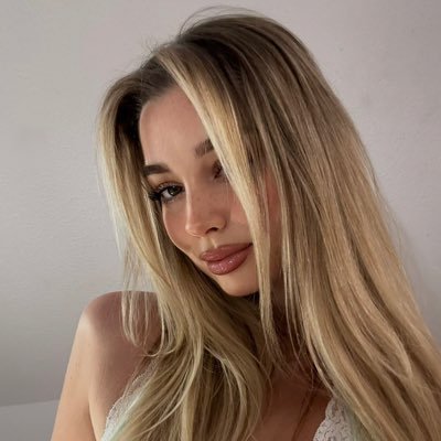 hu55742's profile picture. 