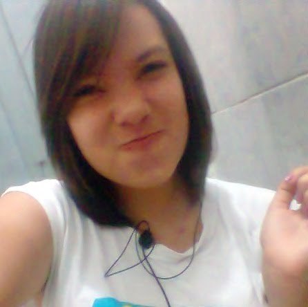 Querendo a flor que é, no sonho a flor que vem. Ser duplamente flor, encanta, colore e faz bem ♫