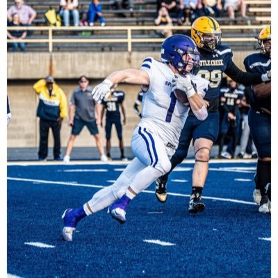 Austinwildermut's profile picture. Football player 5,11 195 pounds 40 time 4.6 vertical 33 position Running back  lifts bench 315 squat 405 deadlift 455 number 269-275-7302