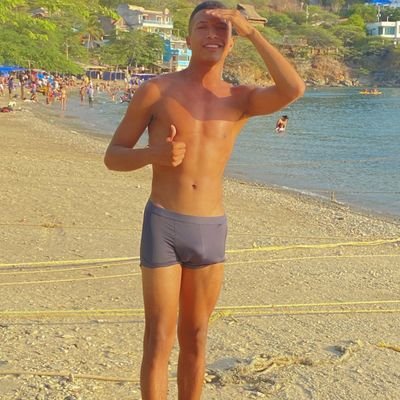 Rafa172003's profile picture. Venta de contenido escríbeme al privado flaco pichón 23 cms, 1.84 🥵🥵🥵