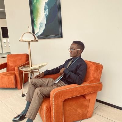 JamesLegacy12's profile picture. Policy, Fashion, Fitness & History | Researcher | Designer | Gym Enthusiast| Curated insights from trusted sources | Join the conversation
IG: _j.a.m.e.s.e_