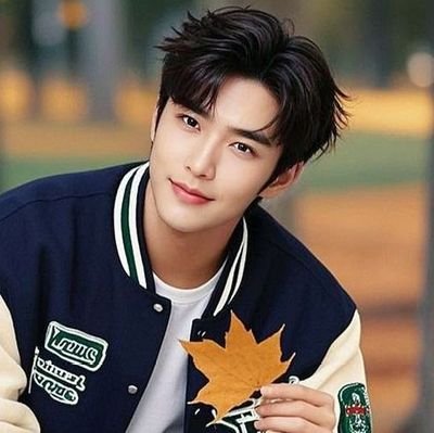 MoonL5566's profile picture. 