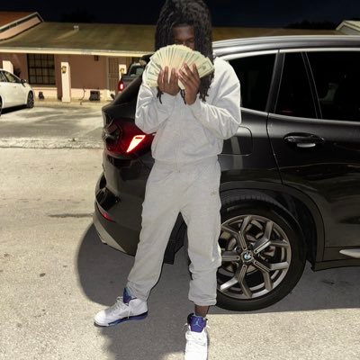 6ontiming's profile picture. #Rip42Dave #RipTrigg