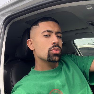 ollyrhul's profile picture. to live & to love 🤍 insta: prettyboirahul