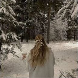 Emwiewir333's profile picture. 