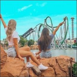 Qoumau497045's profile picture. 