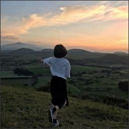 Hoeawauq526's profile picture. 