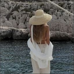 Ounafnoo531682's profile picture. 