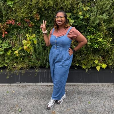 ebbie_sue's profile picture. 💍. Ma 💕🌈. Crisis Therapist 💚. The Hill 🐶. TMC 🏁.