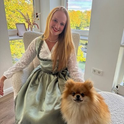 stellaq096's profile picture. 💼 Digital Marketer | 📈 Growth + Strategy | 💡 Creating content that connects | 🌍 Worldwide digital builder